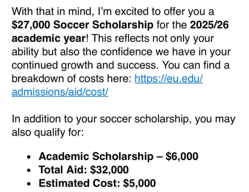Exemple d'offre de bourse — $27,000 Soccer Scholarship